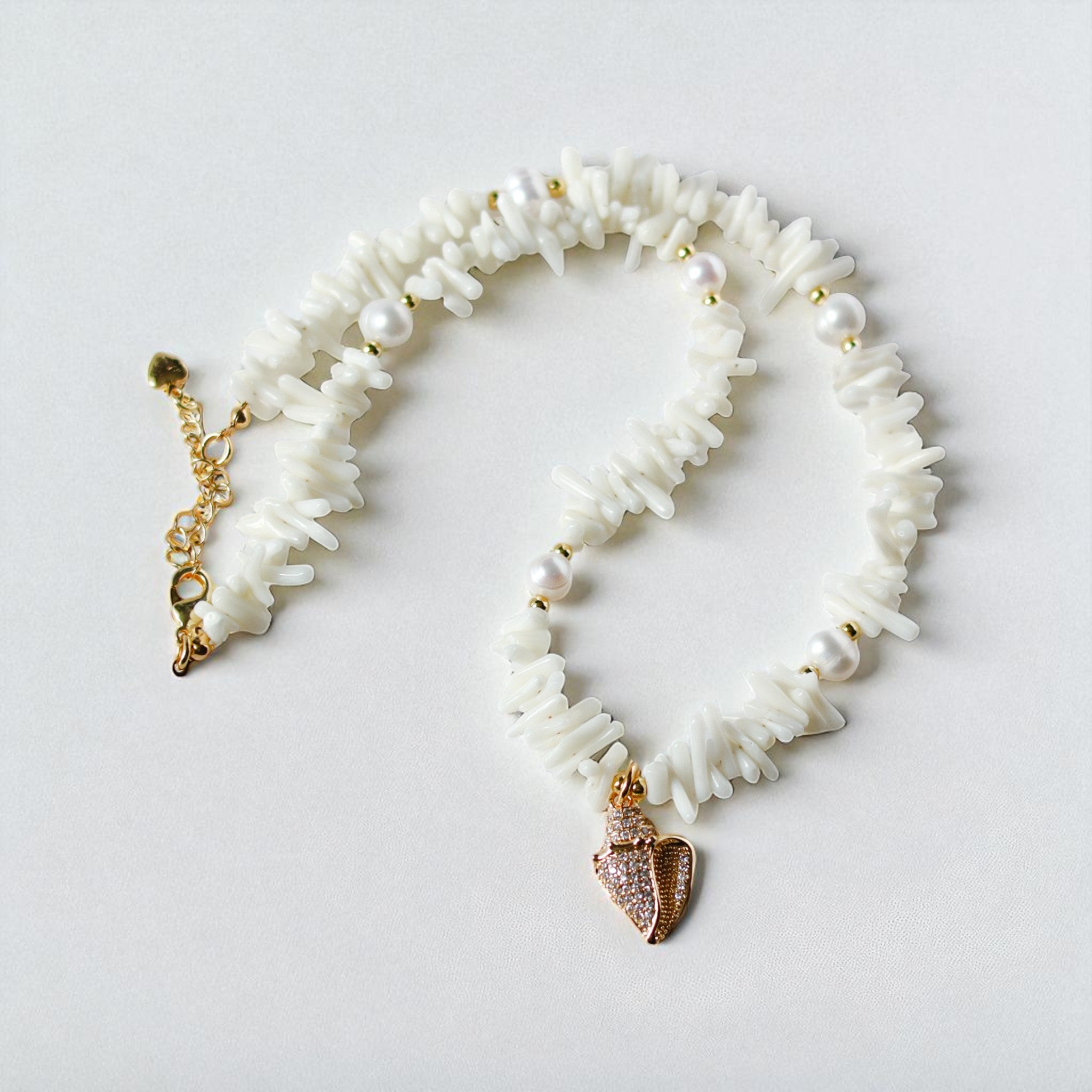 Coralshine pearl necklace with scallop-inspired pendant – Wisp Jewellery