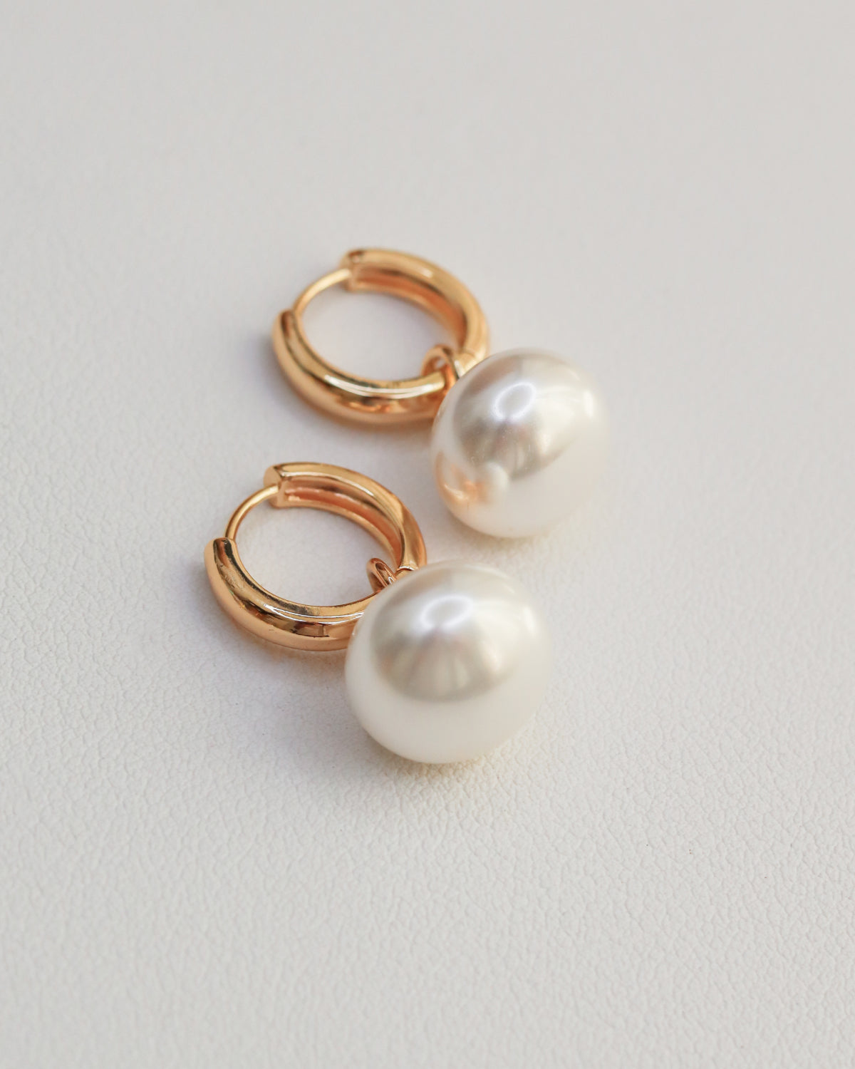 Pearl Loop